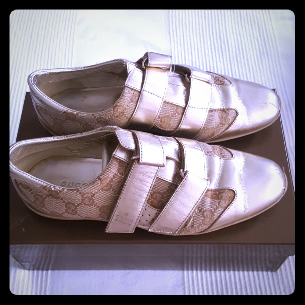 AUTHENTIC GUCCI VINTAGE SNEAKERS